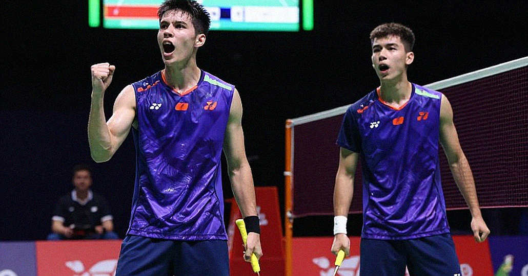 Alwi Farhan và buổi đánh cầu cùng Kento Momota: Điều gì đứng sau một bản tin nhân văn trước Asian Games 2026