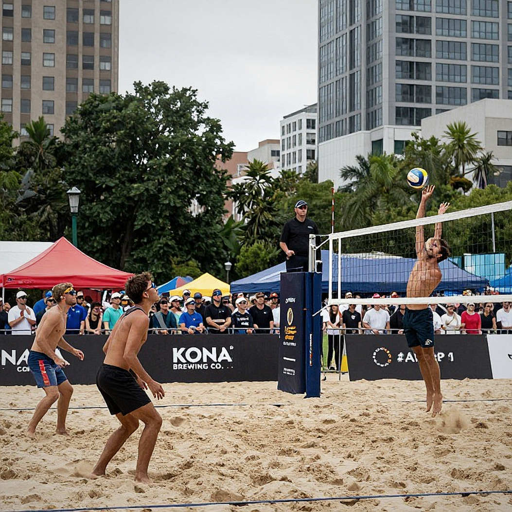 Asiad 20: Tuyến ngoài mỏng đi một nửa, tuyển bóng chuyền nữ Việt Nam đối diện giới hạn 12 người